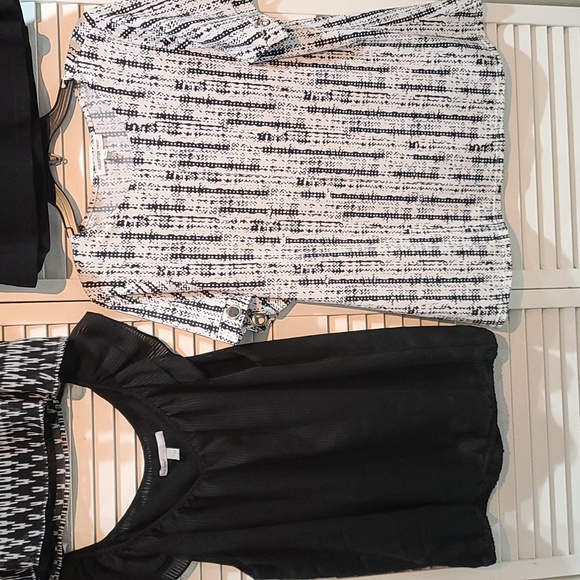 White & Black Colored Tops Blouses bundle of 4 Lg EUC - Picture 4 of 13